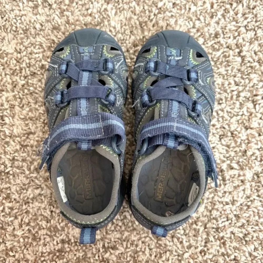 Size 9 / Toddler Boy Merrell Sandals